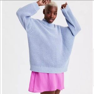 A&E Oversized Blue Sweater 🌿